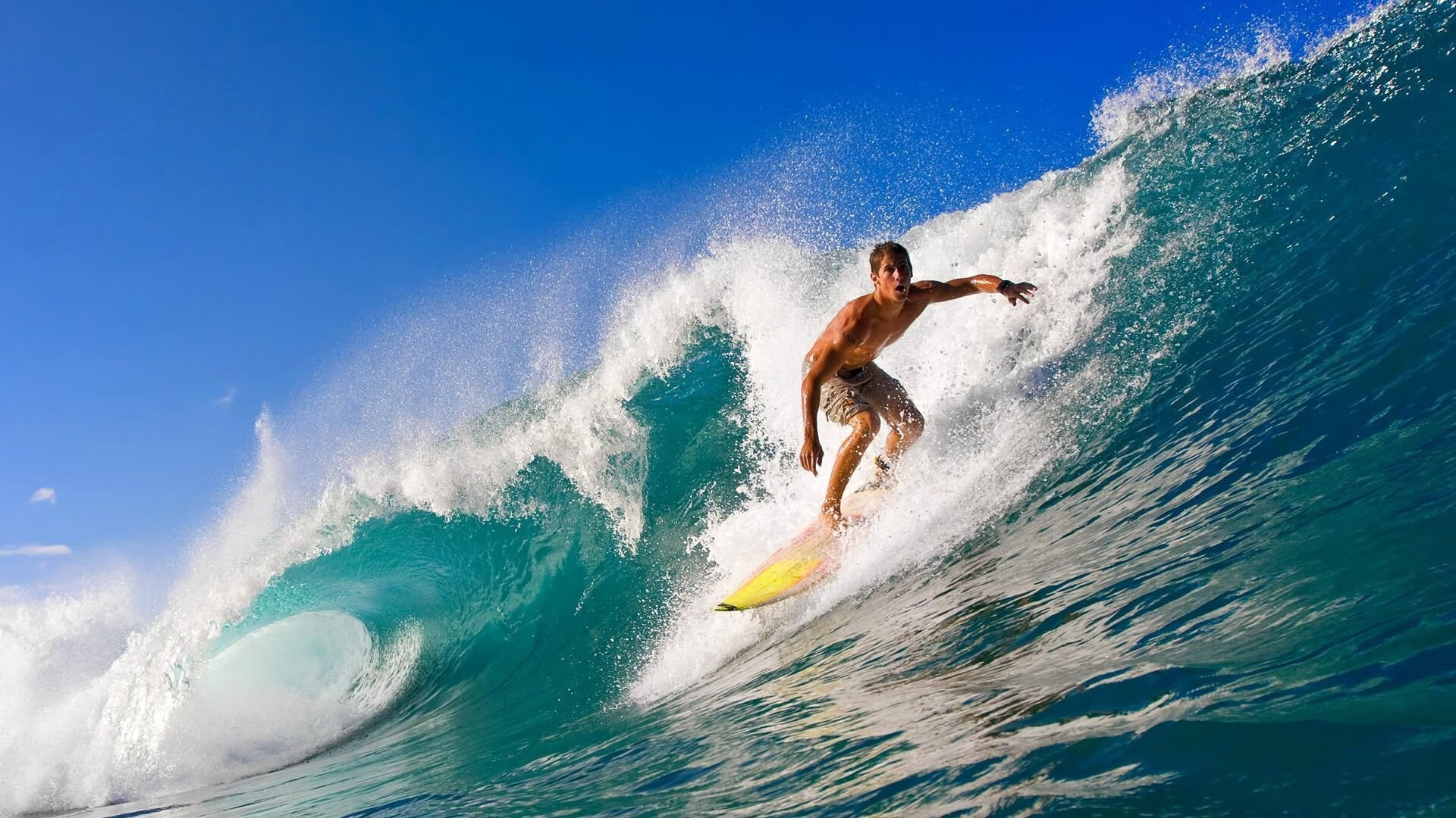 欧宝体育-浓眉哥爆冷击败皇家马德里，逆转引爆全场！